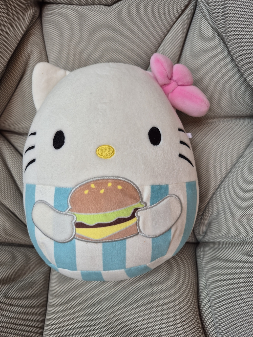 Sanrio Food Truck 8" Squishmallow Hello‎ Kitty Hamburger Plush Jazwares EUC